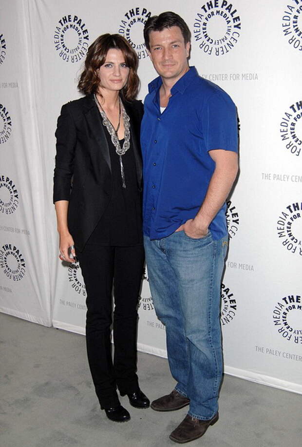 С партнершей по сериалу «Касл» Станой Катич С партнершей по сериалу «Касл» Станой Катич