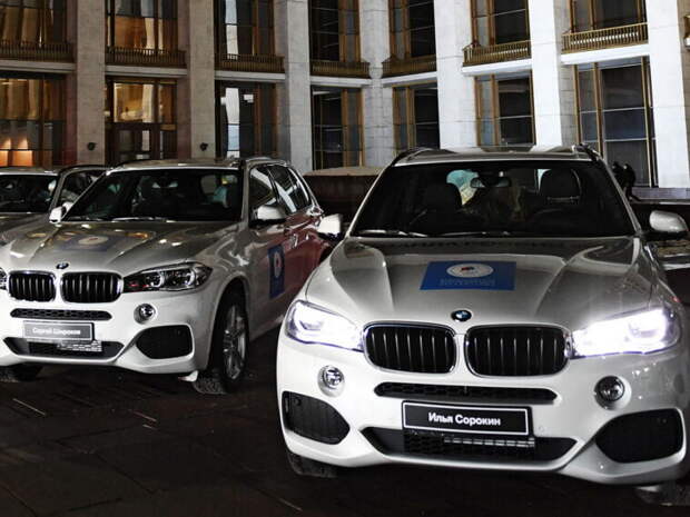 Журова встала на защиту за решивших продать подаренные BMW олимпийцев