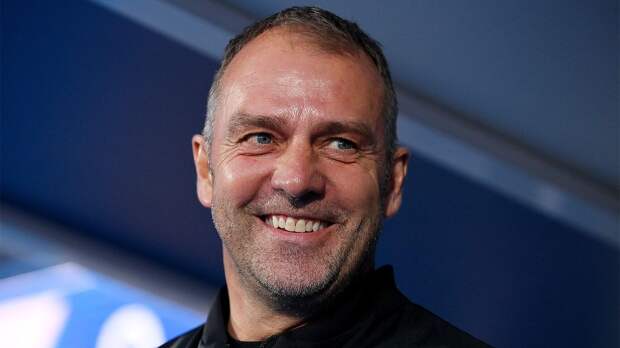 «Барселона» забила 300 голов в 107 матчах при Флике