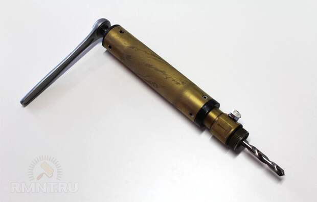 Устройство для ручной врезки в трубопровод под давлением