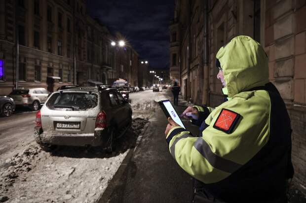 Петербургский комитет по транспорту провел ночной рейд на парковках