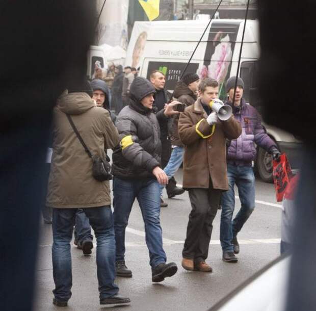 Киевляне за чистый город и против фашистов