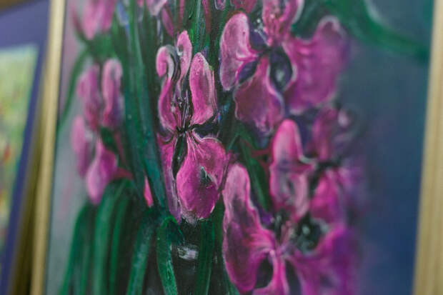 Фоторепортаж: в Доме русского зарубежья представили картины Людмилы Зотовой