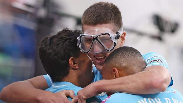 «Зенит» — «Крылья Советов»: Луиc Энрике, Дуглас Сантос и Педро остались в запасе