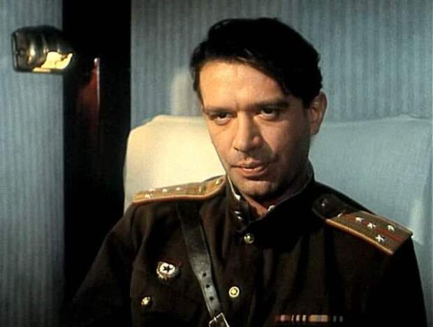 Владимир Машков в фильме *Вор*, 1997 | Фото: kino-teatr.ru
