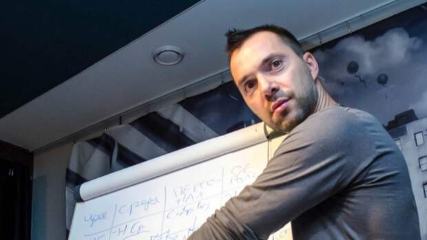 Отпуск Путина, наследство Бельмондо и воздушный поцелуй Лаврова: главное за 7 сентября