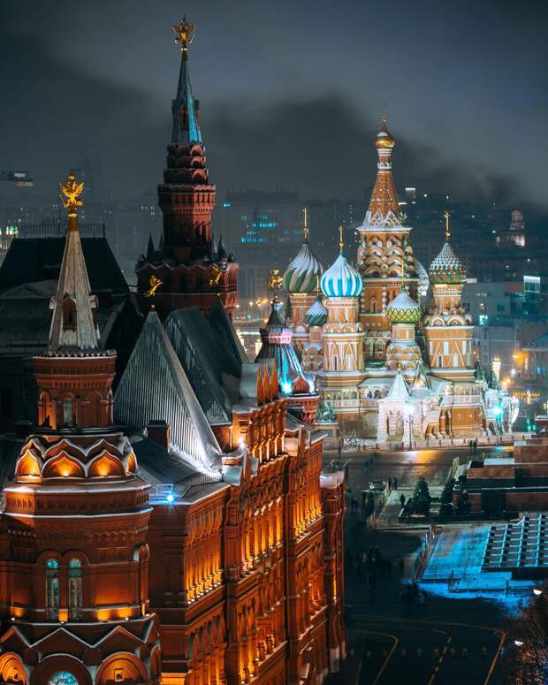 Архитектура и пейзажи Москвы на снимках Ильи Воробьева