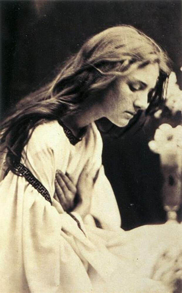 File:After the manner of Perugino, by Julia Margaret Cameron.jpg