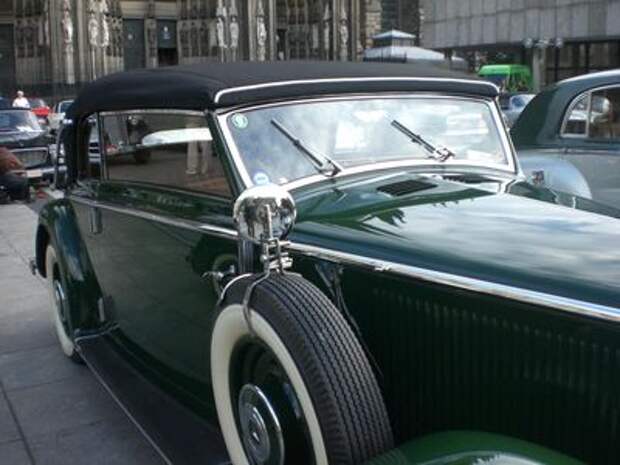 Ретро автомобиль Mercedes Benz 290 Long Ретро автомобиль Mercedes Benz 290 Long