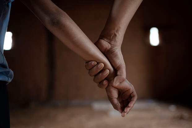 В Кемерово отчима осудили за насилие над падчерицей