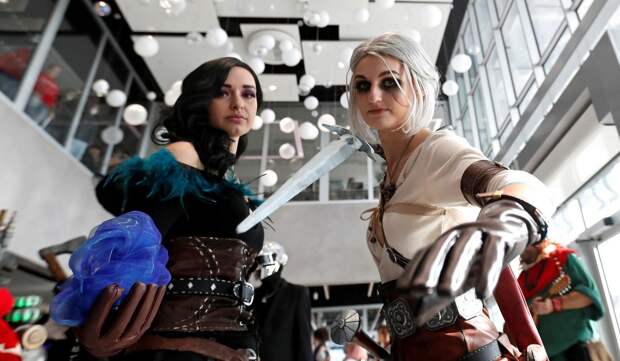 Посетители фестиваля Comic Con 2021 в Праге