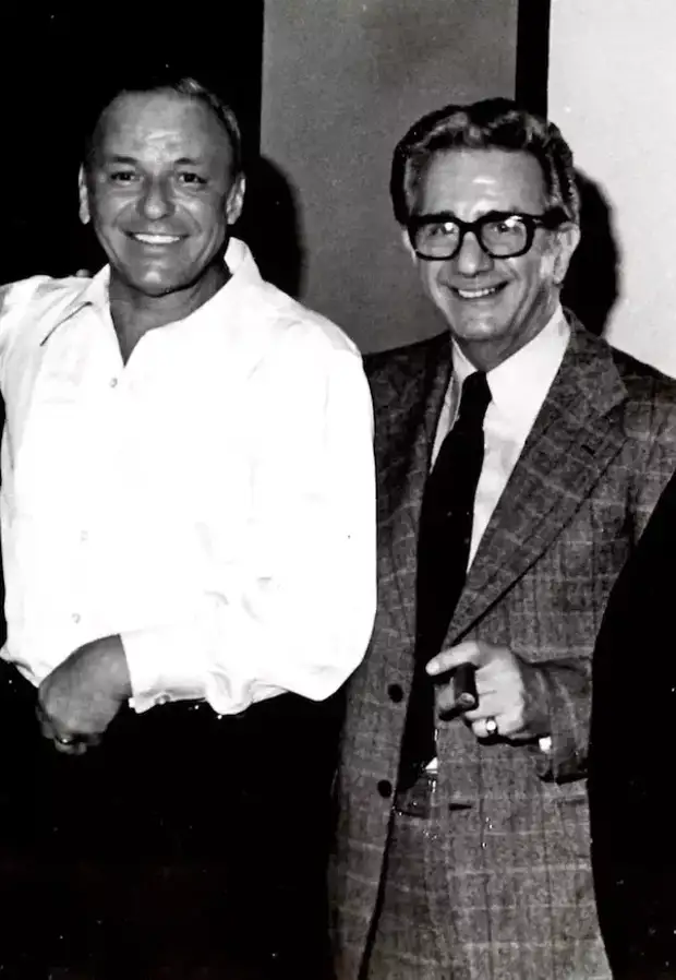 Frank Sinatra ( )     