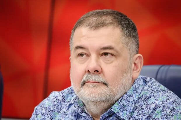 Писатель Сергей Лукьяненко: мы должны были идти в сторону Китая
