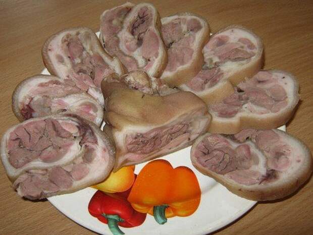 Домашняя ветчина из свиной рульки