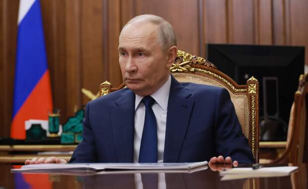 Путин поздравил Амиди с избранием на пост президента Ирака