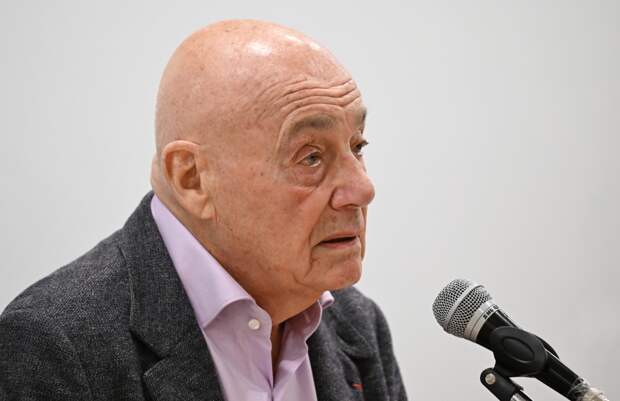 Познер предложил спортсменам всех стран выступать без флагов на Олимпиаде