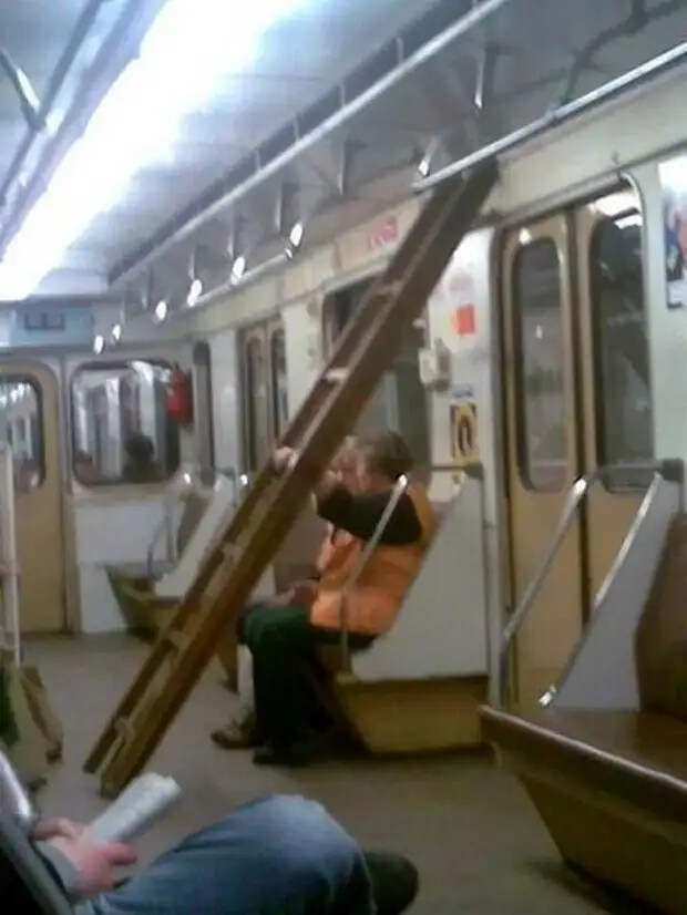 Странные и необычные пассажиры в метро