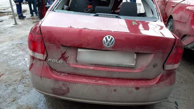 Страшное ДТП с двумя иномарками произошло в Твери, пострадали пешеходы Страшное ДТП с двумя иномарками произошло в Твери, пострадали пешеходы