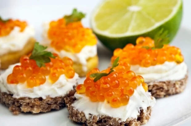 Диетолог Селезнева сказала, сколько можно съесть икры в день без вреда