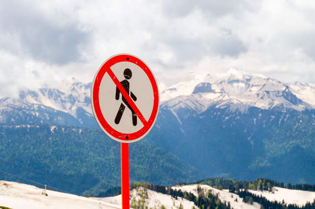 В Крыму на Ай-Петри и Ангарском перевале выпал мокрый снег