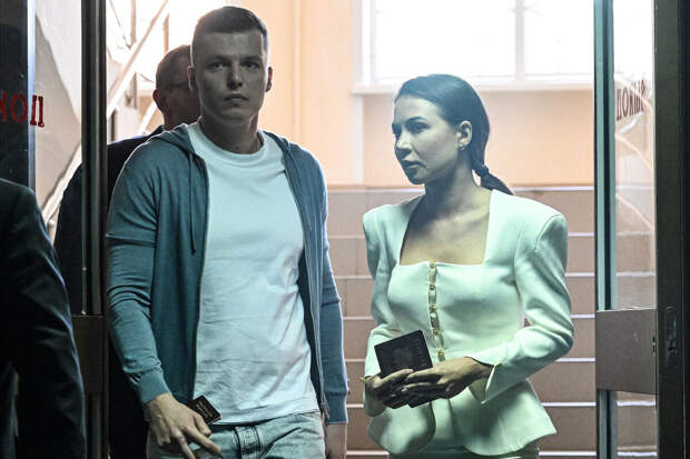 Блогер Чекалин заявил, что они с Лерчек пропустили срок уплаты налогов из-за ссор