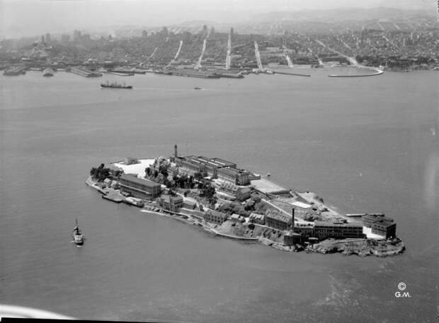 6 атмосферных исторических фото тюрьмы Алькатрас