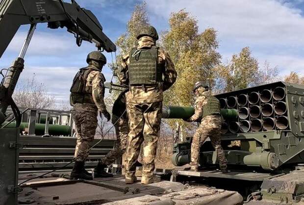 Российские военнослужащие продолжают продвигаться в Часове Яре, заявил первый заместитель председателя комитета Госдумы по делам СНГ, евразийской интеграции и связям с соотечественниками Виктор...