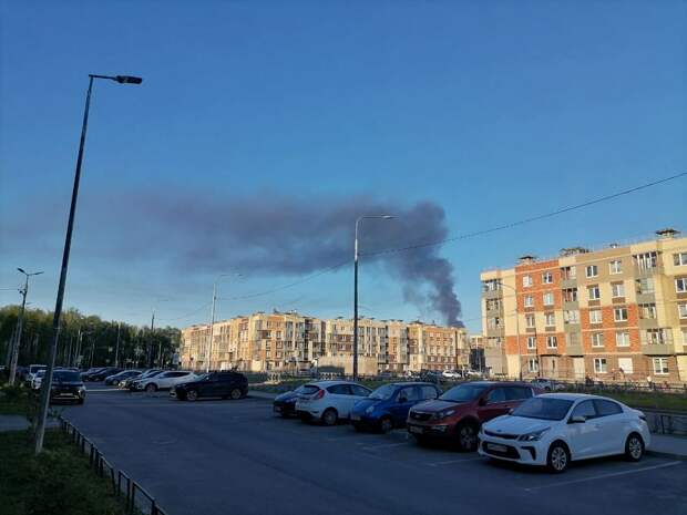 Крупный пожар вспыхнул в цехе на Автобусной