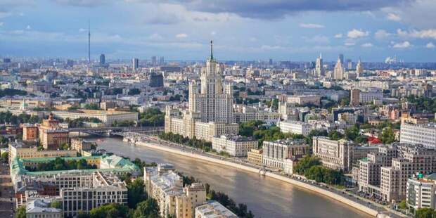 Путин и Собянин приняли участие в торжественном мероприятии, посвященном Дню города Москвы. Фото: Е. Самарина. Mos.ru