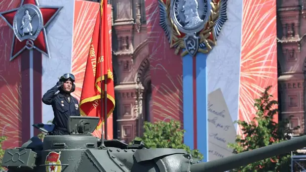 «Главная, честная, ничем не замутнённая правда о войне»: Путин во время празднования парада Победы