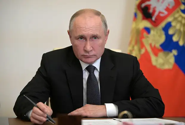 «Наносят себе прямой ущерб»: США запретят поставки долларовых банкнот в Россию