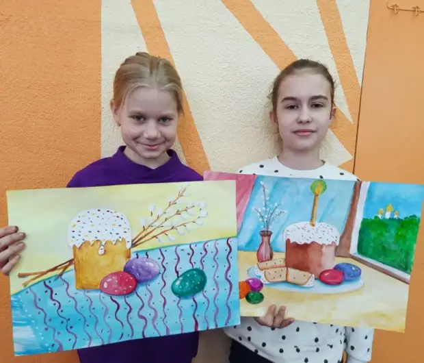 Яркое солнце, весёлое щебетание птиц, пушистая верба, ароматный ванильный запах куличей с белой, как нежное облако, глазурью...