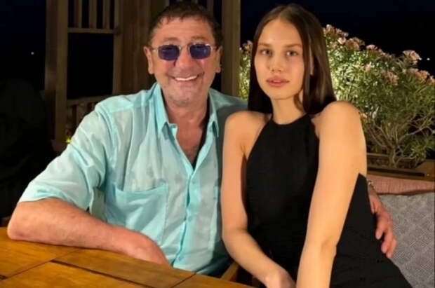 Невеста Лепса объявила о разрыве отношений