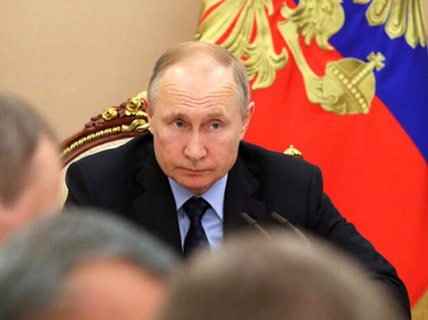 Путин рассказал о противниках прямых выплат россиянам во время пандемии