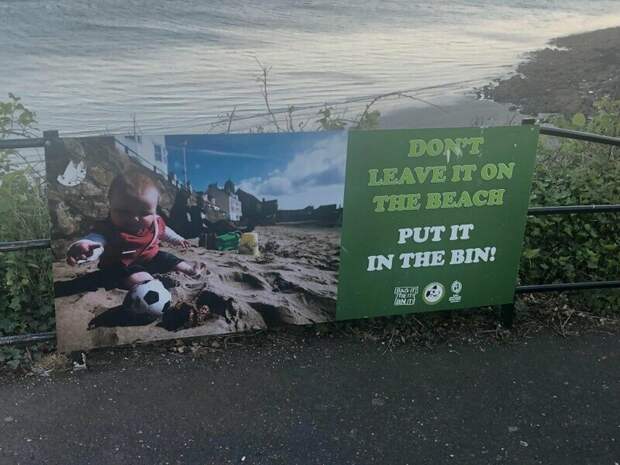 Табличка на пляже гласит: "Не оставляйте на пляже, положите в урну" вещь, дизайн, задумка, подборка, провал, проект, юмор