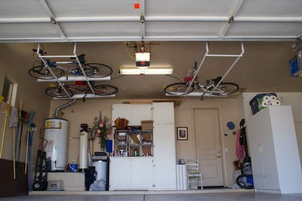 Велосипеды под потолком