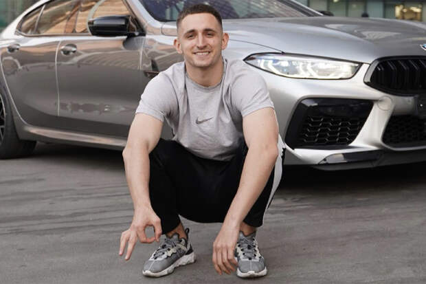 Популярного российского блогера взломали мошенники