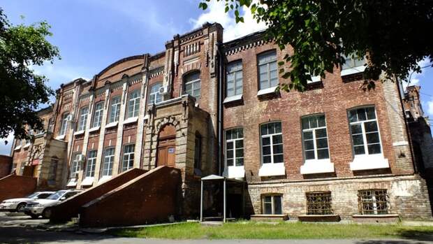 Элитка за 250 млн рублей: сколько в Барнауле недвижимости, которую захотят проверить?