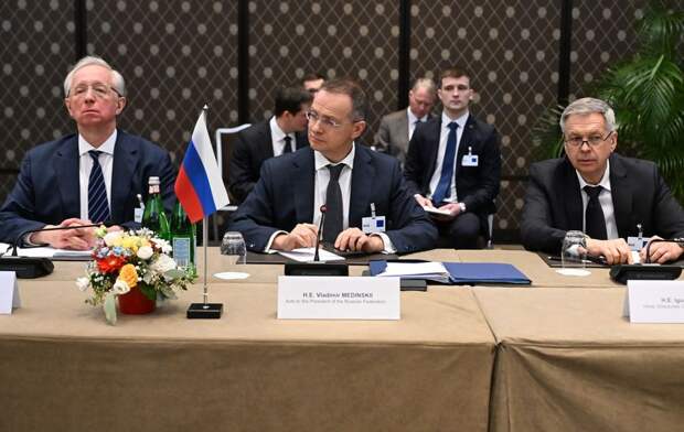 Песков назвал переговоры по Украине сложными и рабочими