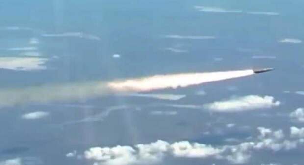 Удар «Кинжалами»: русские ракеты стерли в пыль склады и аэродромы ВСУ
