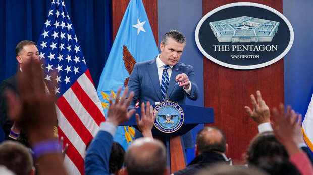 Глава Пентагона призвал присуждать Нобелевскую премию мира армии США