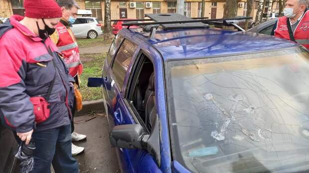 Возможно, это изображение (автомобиль и на открытом воздухе)