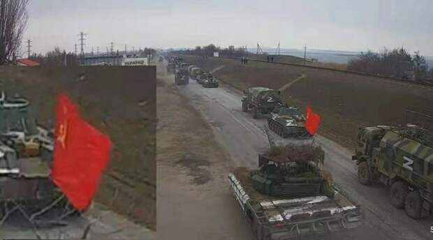 Колонна российских войск под влагом СССР