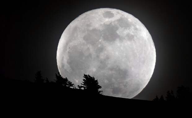 Астрономы выяснили подробности о внутреннем строении Луны