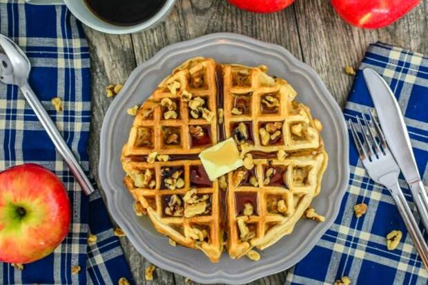 Вафли с орехами. \ Фото: cdn.peppersandpennies.com. Вафли с орехами. \ Фото: cdn.peppersandpennies.com.