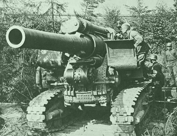 Советские артиллеристы готовят к выстрелу 203-мм гаубицу Б-4. Артиллерия РККА, Великая Отечественная война, история