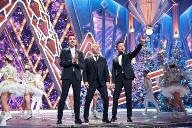 От «Хозяйки нейросети» до «Новоселья»: Какие телепрограммы покажут под Новый год