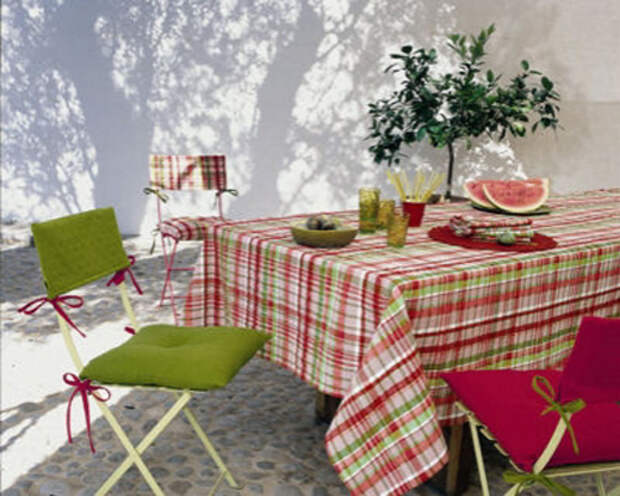 french-summer-outdoor-table-set10.jpg