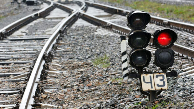МЧС: движение поездов в Бахчисарайском районе Крыма остановили из-за повреждения ж/д путей