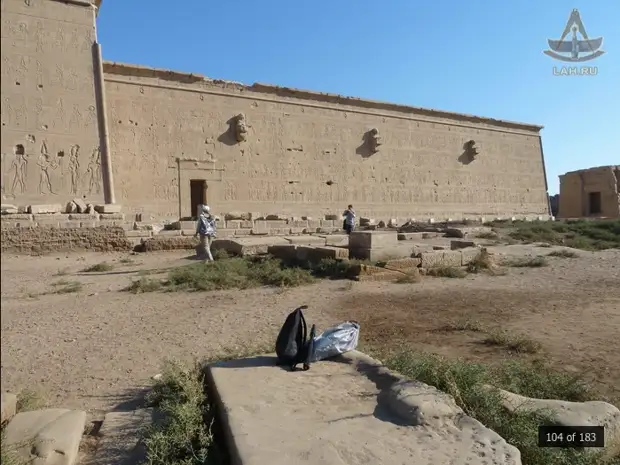 Интересные объекты в окрестностях дендерского храма
